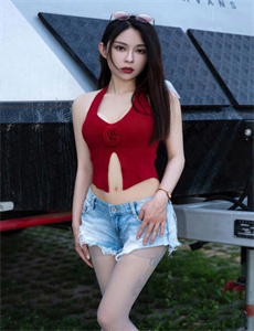 千金被调教室跪趴SM是什么视频